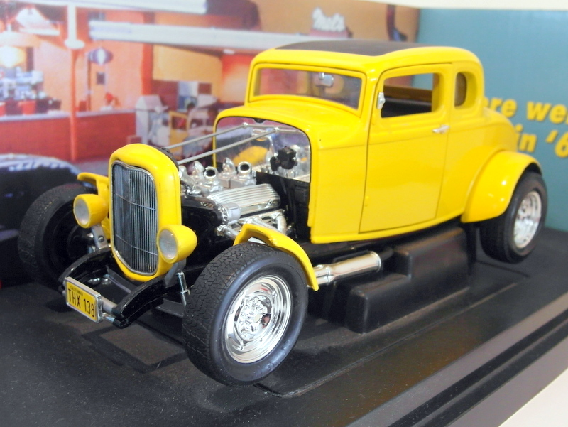 Ertl 1/18 Scale Diecast 32078 American Graffiti '32 Deuce Coupe Yelow
